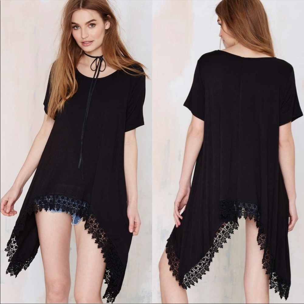 Nasty Gal Flowy Top 🖤